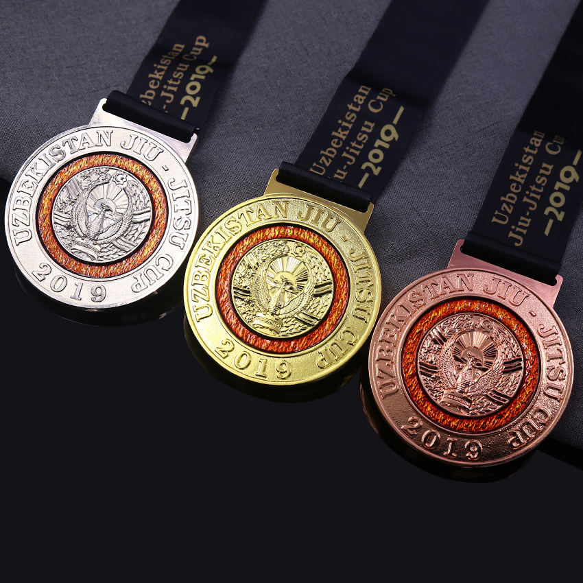 Médaille d'or en métal, souvenir de sport, avec ruban